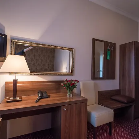 Jasek Premium 3*