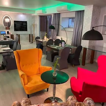 弗罗茨瓦夫加斯科高级酒店 3*