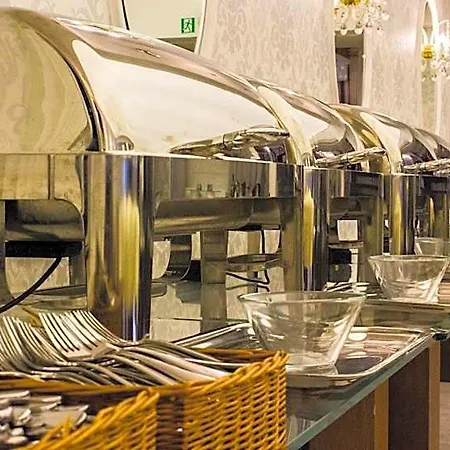 Jasek Premium Hotell 3*